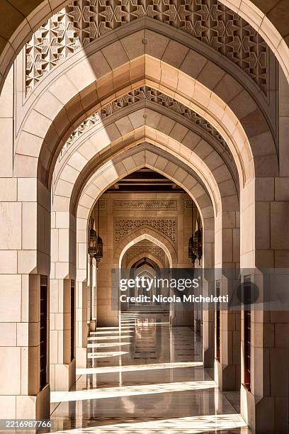 sultan qaboos grand mosque - islamic architecture stock pictures, royalty-free photos & images