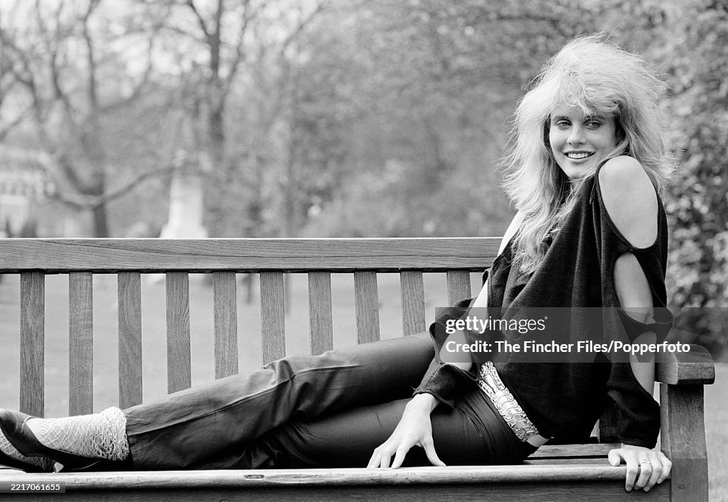 Luria Singer American actress and musician Lori Singer, circa April 1984. News Photo ...