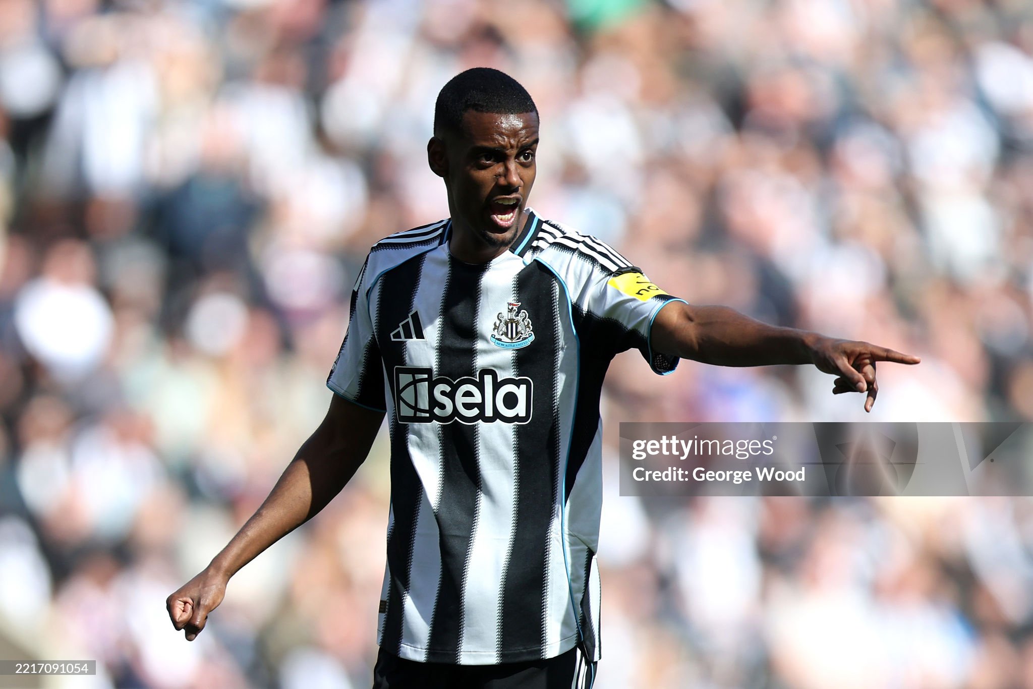 Newcastle reject nearly €140 million from Liverpool for Alexander Isak