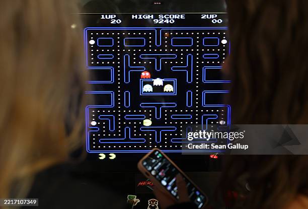 Germany Pac Man 120 Pacman Video Game Stock Photos, High-Res Pictures, and Images ...