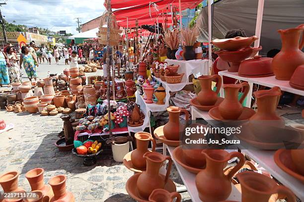 feira dos caxixis in bahia - espetáculo de arte imagens e fotografias de stock