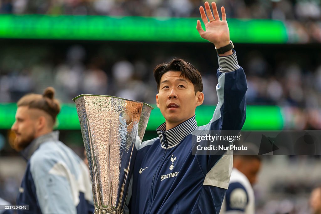 Tottenham Hotspur FC v Brighton & Hove Albion FC - Premier League