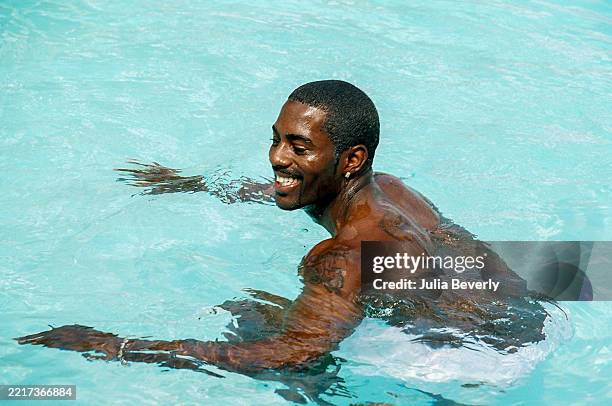 11,064 Music Videos Photos & High Res Pictures - Getty Images