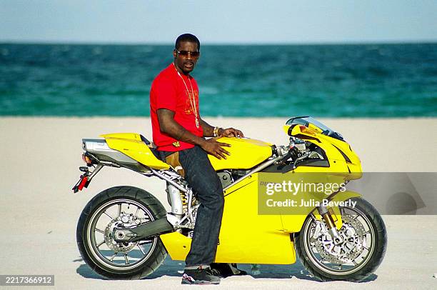 Dancer Rapper Loone 112 Julia Hawkins Photos & High Res Pictures - Getty Images