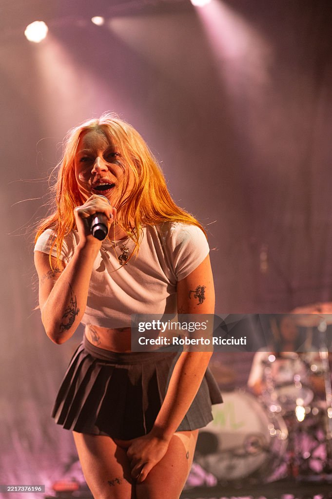 Wet Leg Perform At Usher Hall