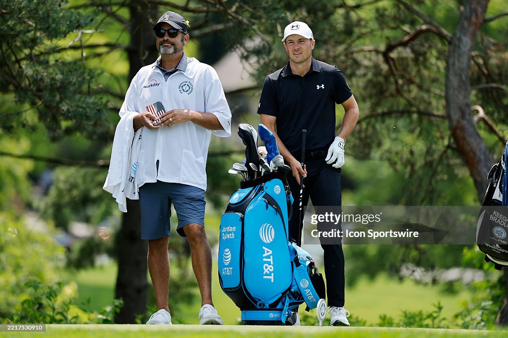 Golf Tournament Jordan Spieth Memorial Jordan Spieth And Caddie
