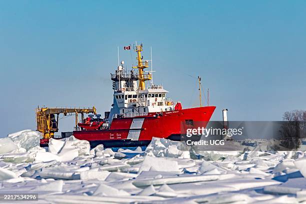 Detroit, Michigan USA, 26 January 2022, The Canadian Coast Guard vessel Samuel Risley does icebreaking on Lake St. Clair near the Detroit River. Cold...