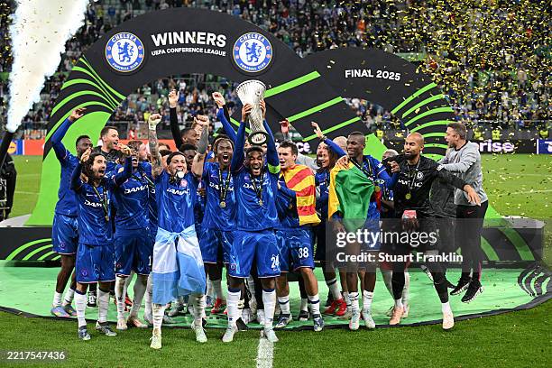 Reece James of Chelsea lifts the UEFA Conference League trophy after his team's victory in the UEFA Conference League Final 2025 between Real Betis...