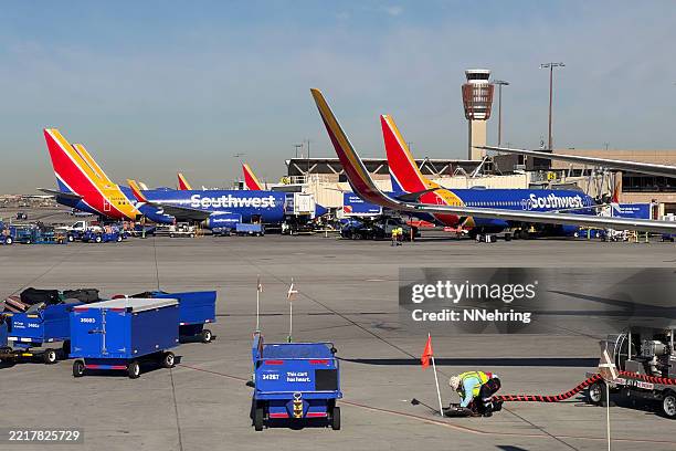 southwest airlines hub at phoenix sky harbor international airport - southwest stock pictures, royalty-free photos & images