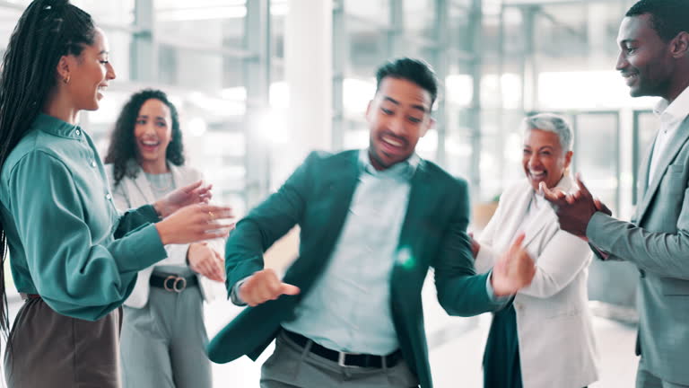 https://media.gettyimages.com/id/2217826456/video/business-people-dance-and-celebration-with-office-teamwork-and-support-for-success.jpg?b=1&s=640x640&k=20&c=lveNTeJ3b_jvDgJ_REJVb5Q4Zm-LdpB1bkn8bDJv-G8=