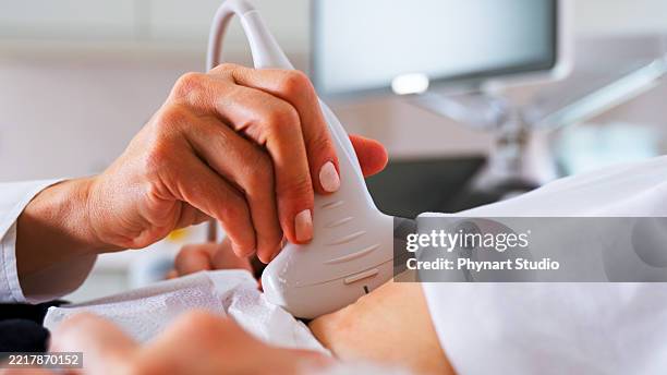 ultrasound scanning of intestines, abdominal cavity, right lobe, liver, bile ducts, gallbladder - colposcopy stock pictures, royalty-free photos & images