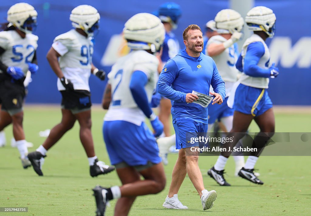 Rams head coach Sean McVay coaches during practice at Rams' Organized ...