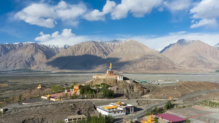 https://media.gettyimages.com/id/2217991840/video/time-lapse-of-maitreya-buddha-statue-at-diskit-monastery-ladakh-india.jpg?b=1&s=640x640&k=20&c=sYEQtVrbU6-RGc2GDhfN0eNXznDPGUsEwGWnhSgagp0=
