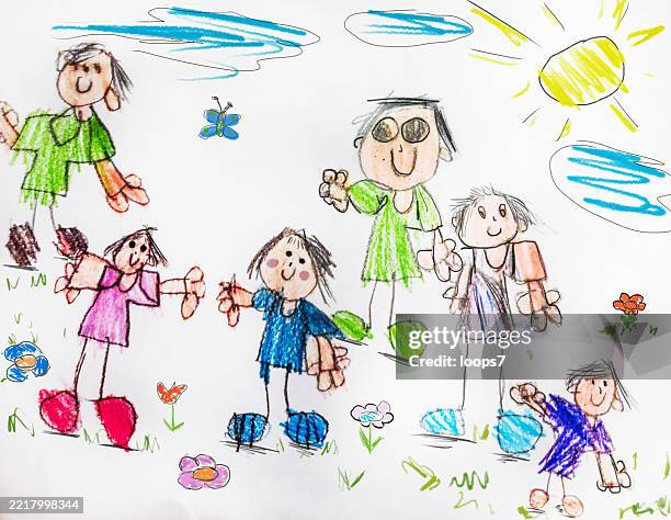 ilustrações de stock, clip art, desenhos animados e ícones de colorful children's crayon drawing of a happy family outdoors - desenho a lápis de cera