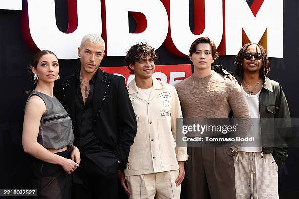 Emily Rudd Inaki 282 Emily Rudd Photos & High Res Pictures - Getty Images