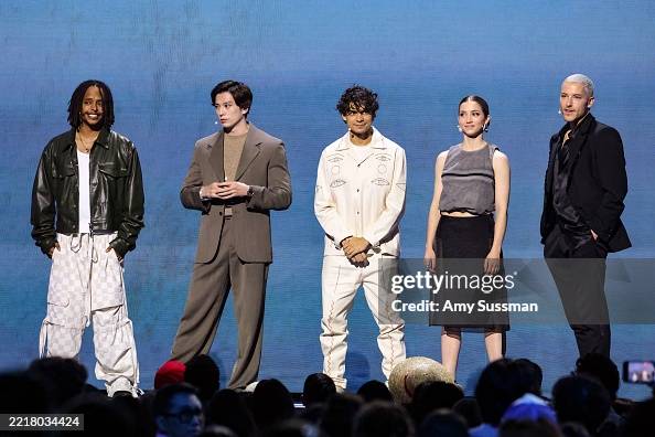 Emily Rudd Inaki Jacob Romero, Mackenyu, Iñaki Godoy, Emily Rudd and Taz Skylar speak ...