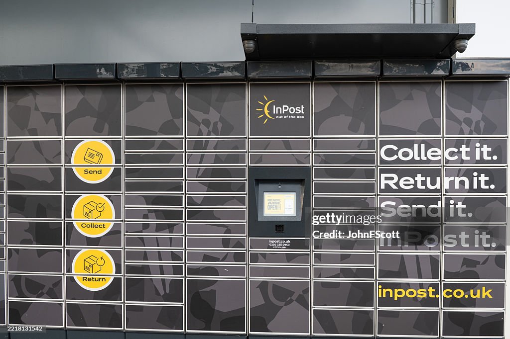 Sicheres InPost-Schließfach, mit dem Pakete versendet und abgeholt werden können