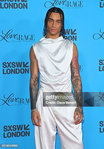 Alan Reece Rgb 136 Alan Munroe Stock Photos, High-Res Pictures, and Images - Getty Images