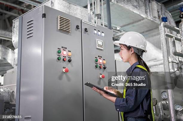 Panelboard Operator 1,830 Electrical Panel Board Stock Photos, High-Res Pictures, and ...