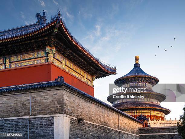 the temple of heaven in beijing - himmelstempel stock-fotos und bilder