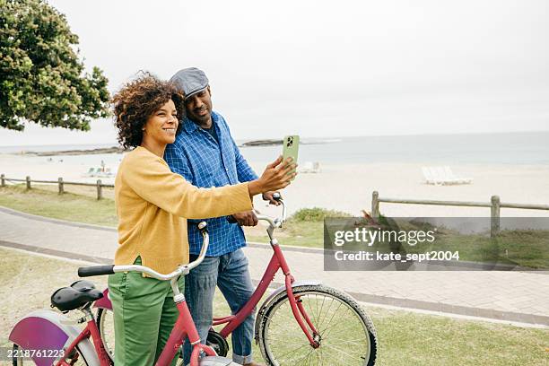 using travel funds, points, and credit cards the smart way - travel insurance stock pictures, royalty-free photos & images