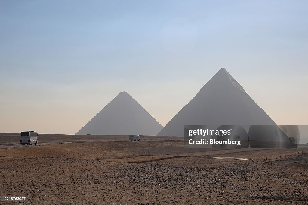 Orascom Pyramids The new hop-on, hop-off bus service at the Giza pyramids in Giza ...