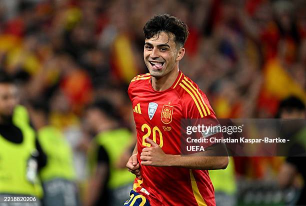 Pedri of Spain celebrates scoring his team's fourth goal during the UEFA Nations League 2025 semifinal match between Spain and France at Stuttgart...