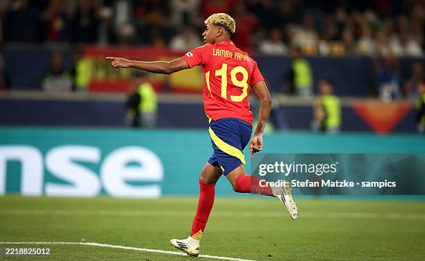 Lamine Yamal of Spain celebrates as he scores the goal 3:0 during the UEFA Nations League 2025 semifinal match between Spain and France at Stuttgart...