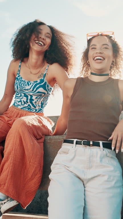https://media.gettyimages.com/id/2218866932/video/relax-students-and-fashion-with-friends-in-city-for-youth-gen-z-future-and-streetwear-style.jpg?b=1&s=640x640&k=20&c=NY8VifQZcSMBD100r0QPQqJ1qCdLwzgtaDbvTu99Jew=