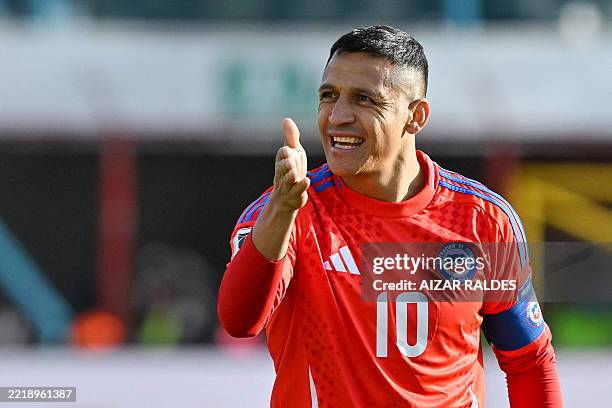 Chile's forward Alexis Sanchez reacts during the 2026 FIFA World Cup South American qualifiers football match between Bolivia and Chile, at the...