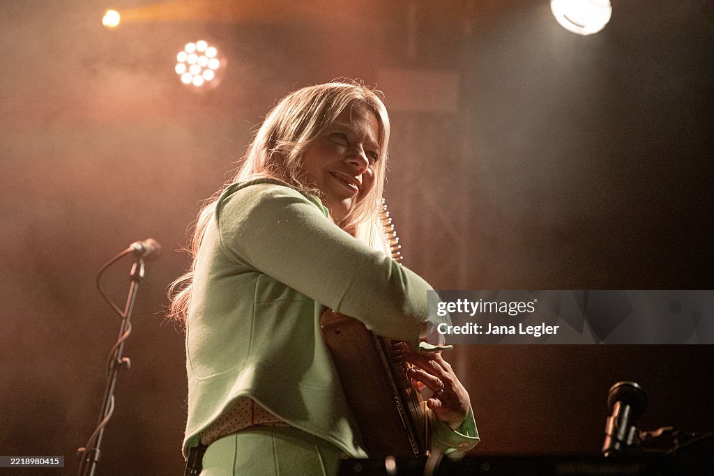 Basia Bulat Performs In Berlin