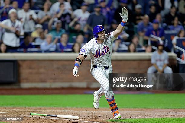 Jeff McNeil of the New York Mets reacts after hitting a walk-off single during the tenth inning against the Washington Nationals at Citi Field on...