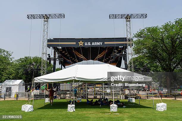 Parade Rest 34 Military Stand Parade Rest Stock Photos, High-Res Pictures, and ...
