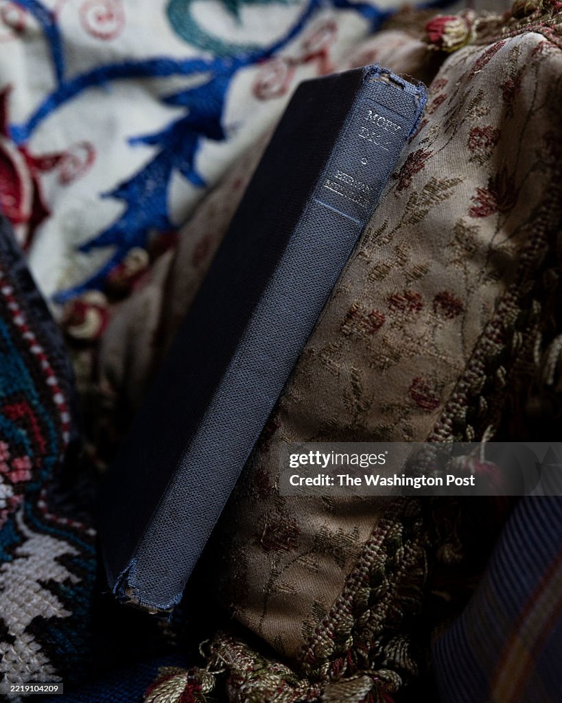 Peter Mendelsund Shows His Home Library