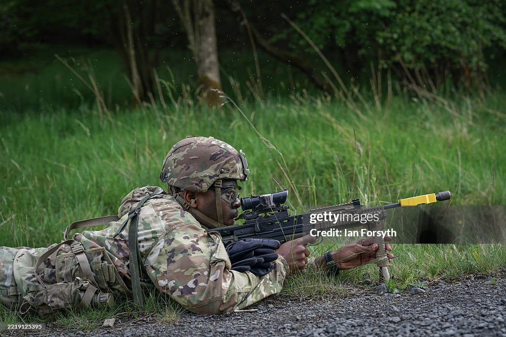 Practical Exercise Army Example A team of medics from the U.S. Army conduct a 'Treat and Evacuate ...