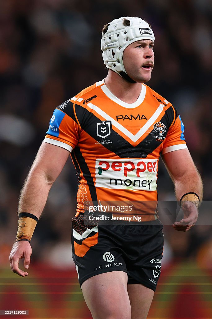 NRL Rd 14 - Wests Tigers v Panthers