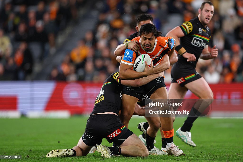 NRL Rd 14 - Wests Tigers v Panthers