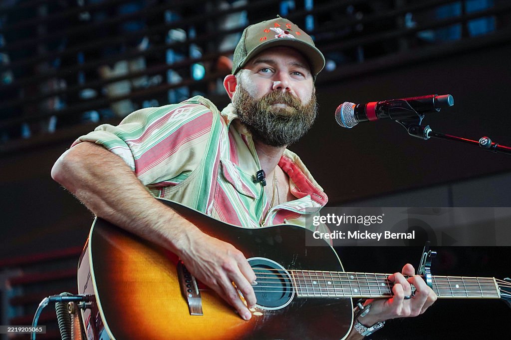 MCA Hosts Sounds Like Nashville