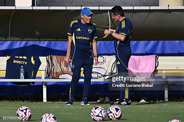 Coach Miguel Angel Russo of Boca Juniors speaks with a staff member of Boca Juniors during the Training ahead of their FIFA Club World Cup 2025 match...