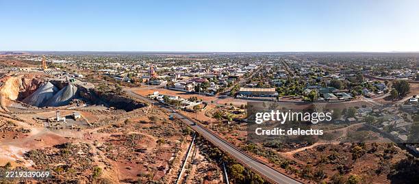 panoramic aerial view from underground gold mine and kalgoorlie-boulder - kalgoorlie stock pictures, royalty-free photos & images