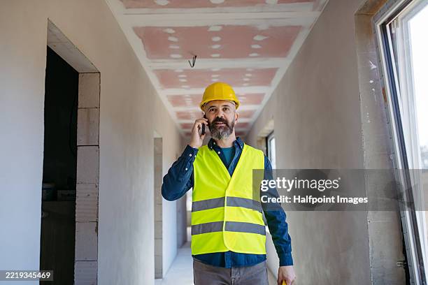 Construction. Call 3,172 Phone Call In Progress Stock Photos, High-Res Pictures, and ...