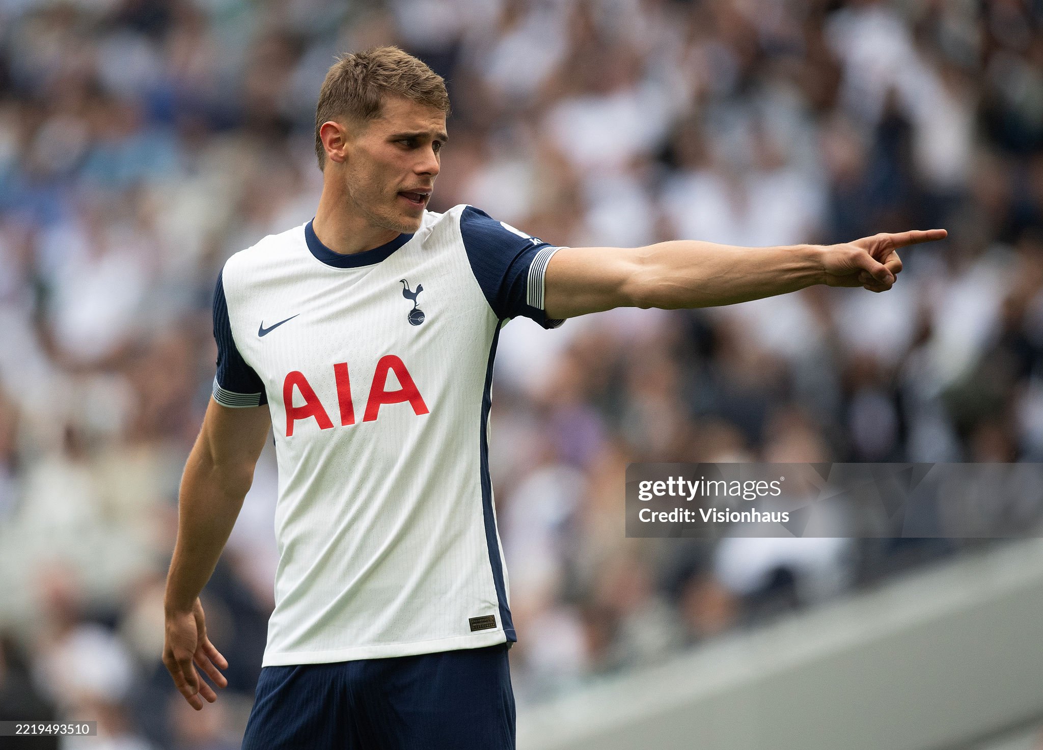 Van de Ven once again the fastest in the Premier League, special all-time top four