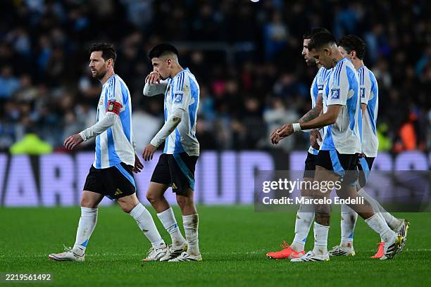 Lionel Messi of Argentina and teammates leave the pitch at the end of the first half during the FIFA World Cup 2026 South American Qualifier match...
