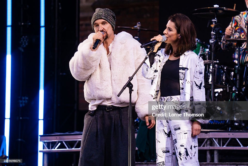 James Perform At Hampton Court Festival