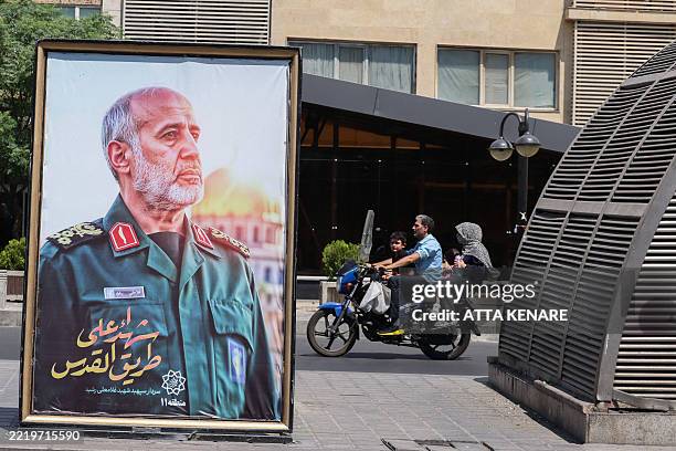 Ali Rashed Army 906 Rashid Iran Stock Photos, High-Res Pictures, and Images - Getty Images