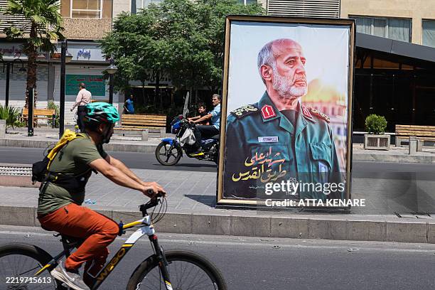 Ali Rashed Army 906 Rashid Iran Stock Photos, High-Res Pictures, and Images - Getty Images