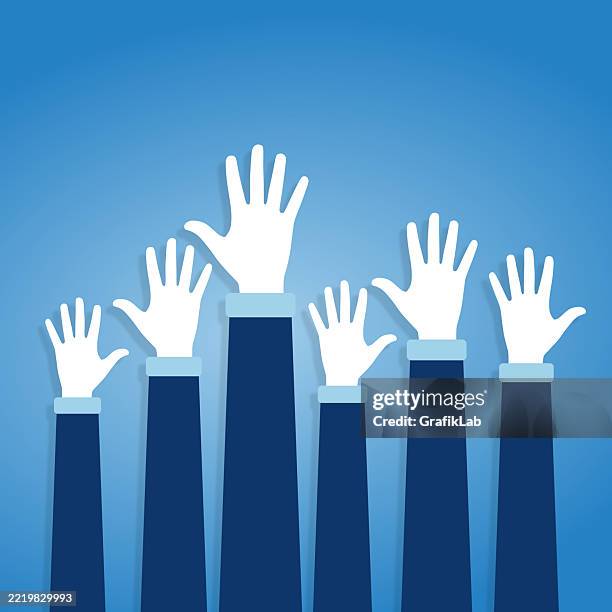 illustrations, cliparts, dessins animés et icônes de mains levées symbolisant le travail d’équipe et l’unité sur fond bleu vif - lever la main