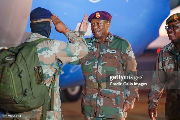 Sadf General 130 Rudzani Maphwanya Stock Photos, High-Res Pictures, and Images ...