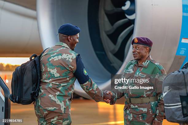 Sadf General 130 Rudzani Maphwanya Stock Photos, High-Res Pictures, and Images ...