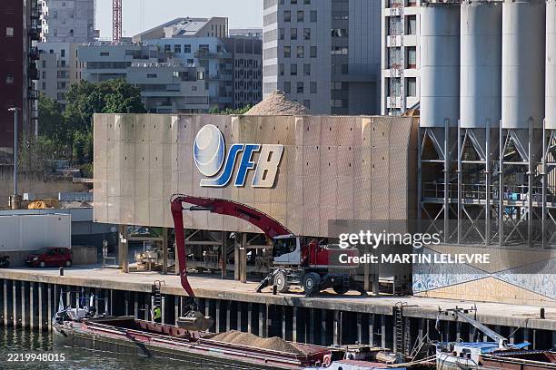 Sfb Building Component 29 Sfb Building Photos & High Res Pictures - Getty Images